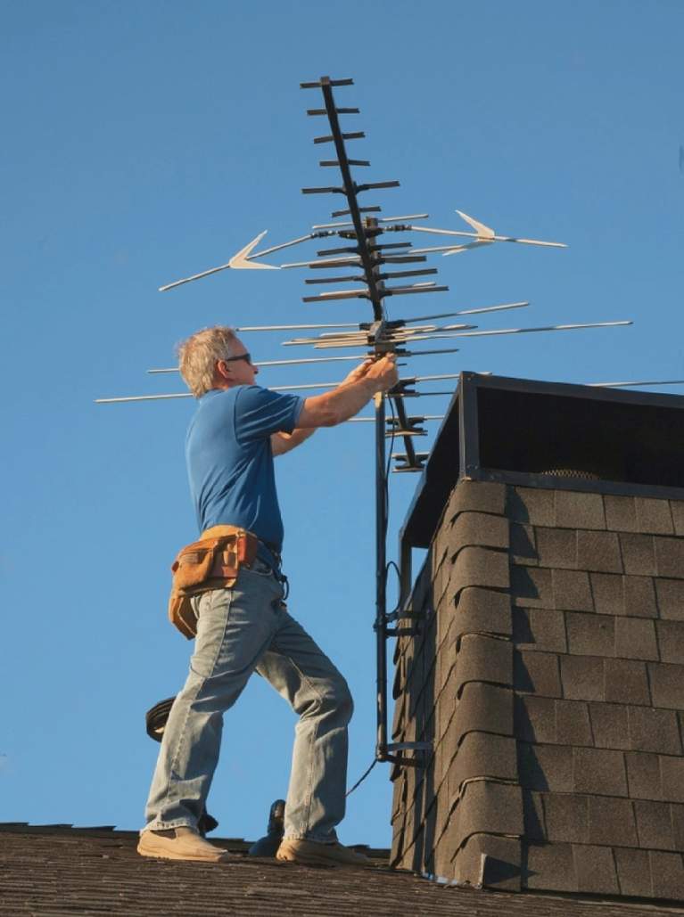 Antenna Man Repairing Antenna in perth